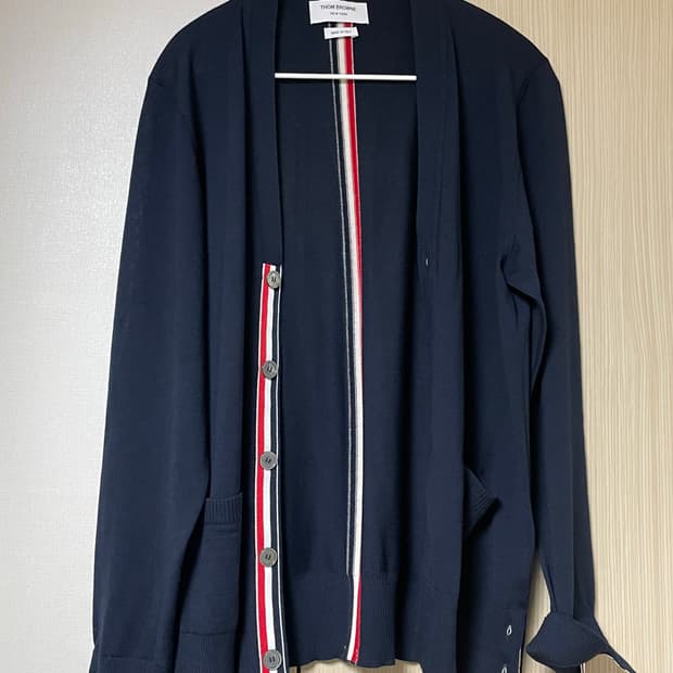 톰브라운 백삼선 가디건 4사이즈