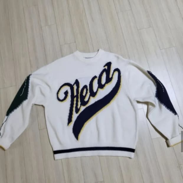 에이카화이트 니트티 S사이즈