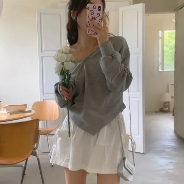 (새상품)프렌치오브 언발 맨투맨