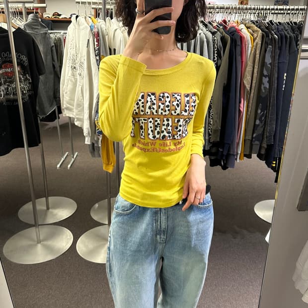 OS)Japanese vintage 여성 y2k 프린팅 옐로우 롱슬리브