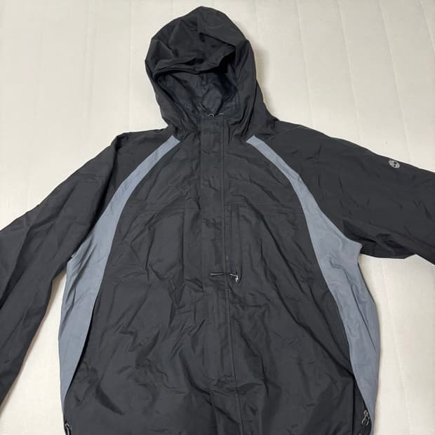 팀버랜드 바람막이 블랙