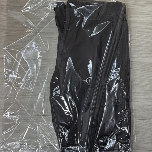 C.P. Company 카고 바지 46 새상품