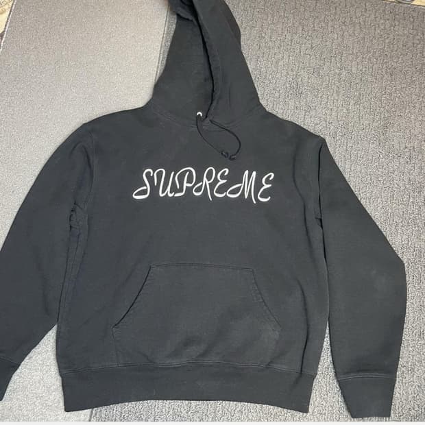 18FW 슈프림 클래식 스크립트 후드티