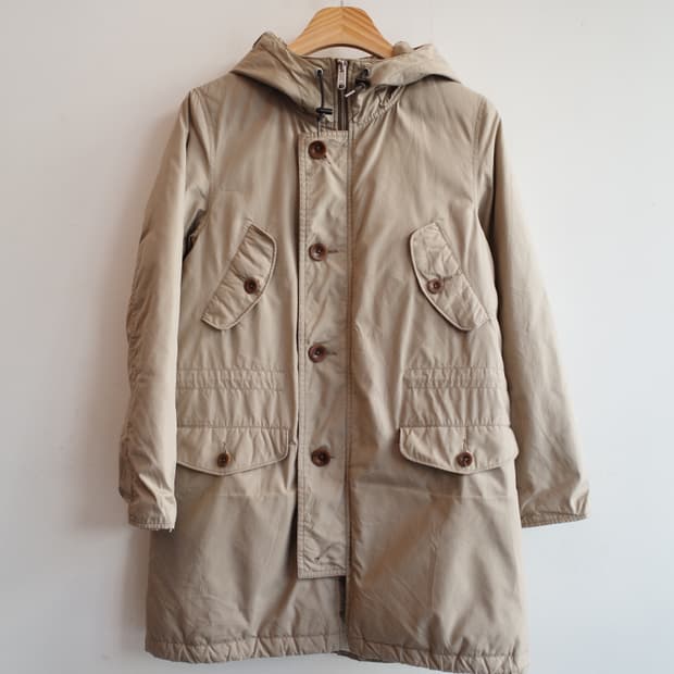 Margaret Howell 마가렛호웰 투웨이 밀리터리 다운점퍼