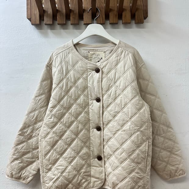 일본빈티지 아이보리 우드 버튼 퀼팅 라운드 패딩 자켓