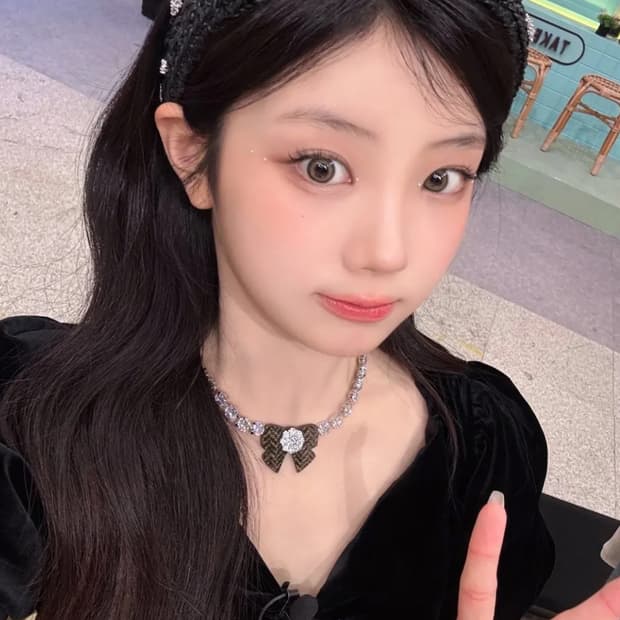 슈슈통 x YVMIN 25fw 패브릭 보우 젬스톤 목걸이