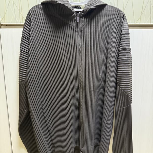 이세이미야케 옴므플리세 mc 준 머드브라운