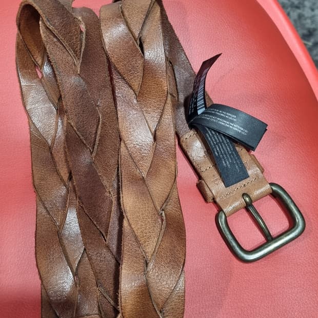 마시모두띠 (Massimo dutti) 소가죽벨트 32~34 남녀공용