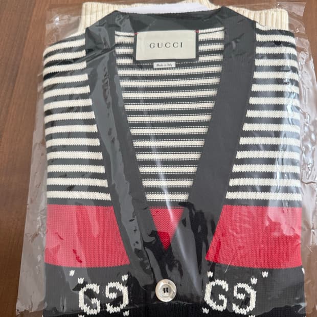 구찌 GG 자카드 울 가디건 스트라이프 M