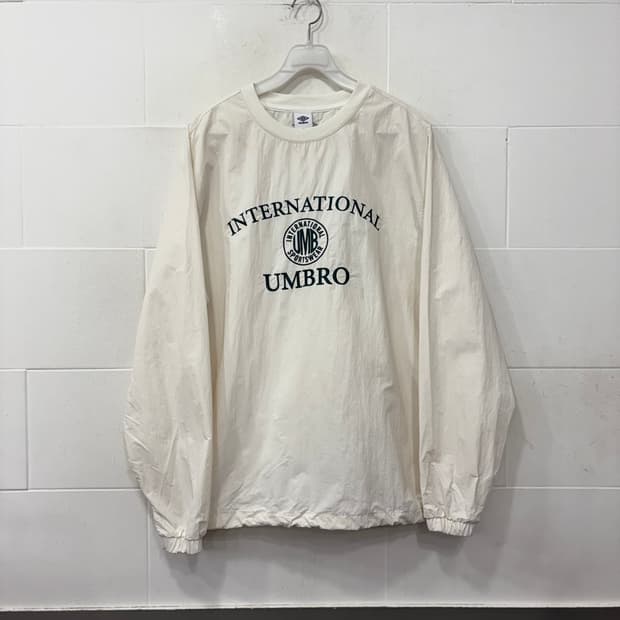 엄브로 인터내셔널 풀오버