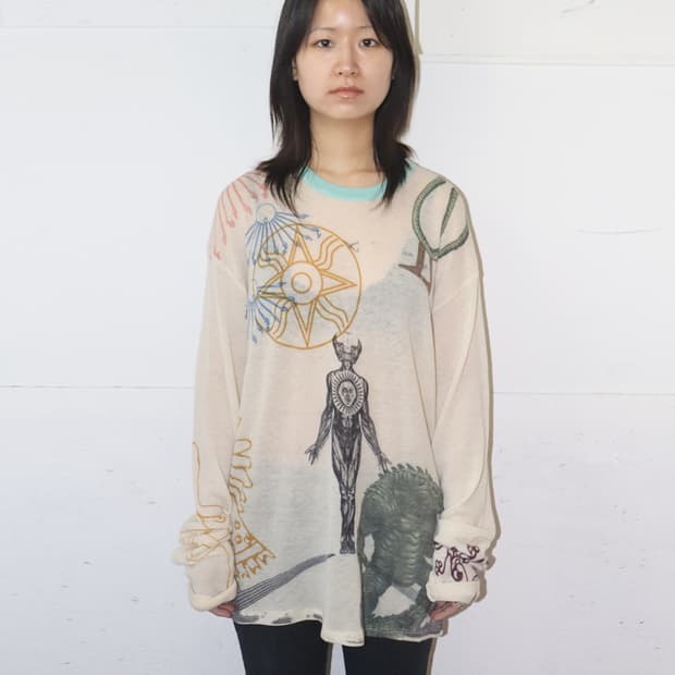 아드리안 캐시미어 제네시스 탑