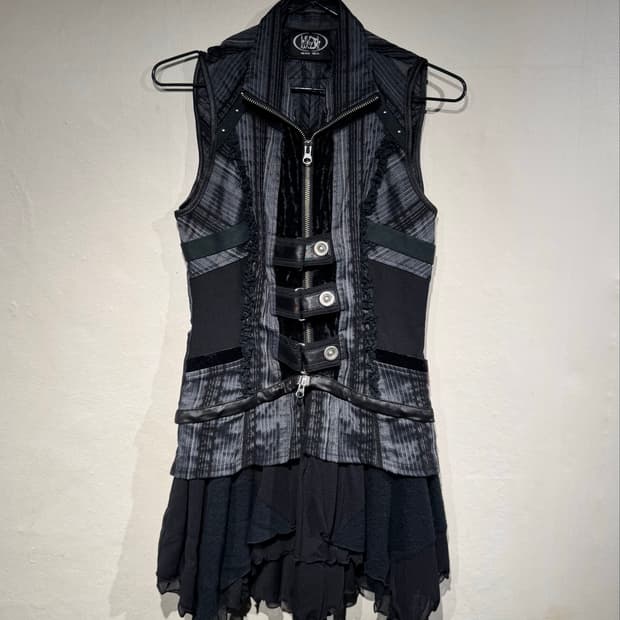 Ozz-on two way sleeveless one pice