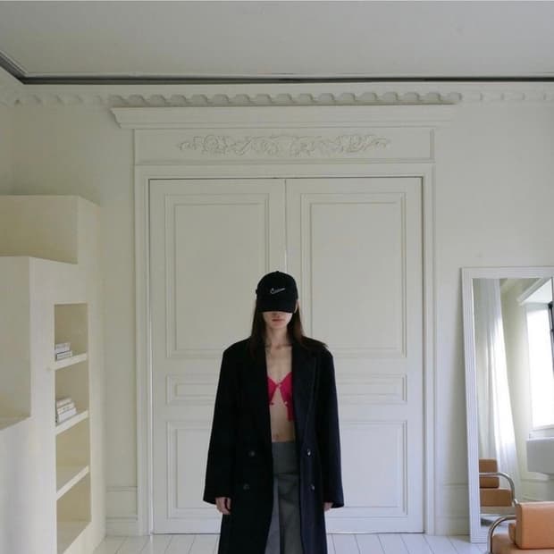 프레클 노이어덜트 핀턱 롱코트