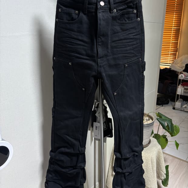 We11done 웨이브 데님 워크 팬츠 XS 블랙