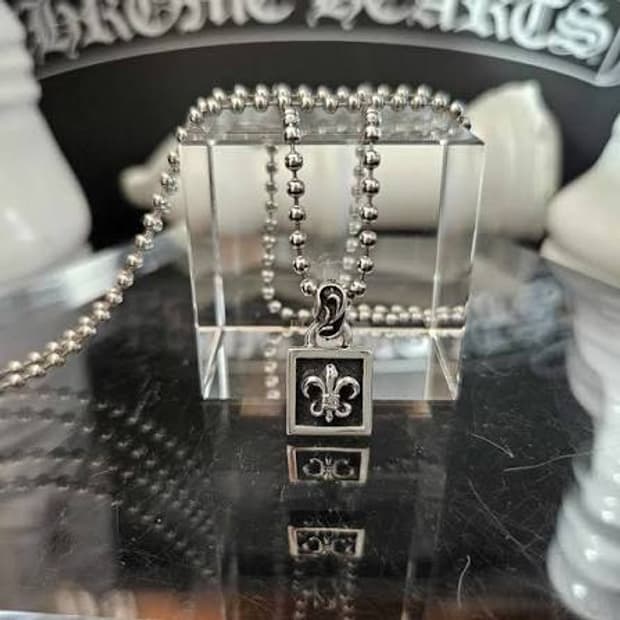 크롬하츠 플레어 프레임 펜던트 (볼체인 포함)