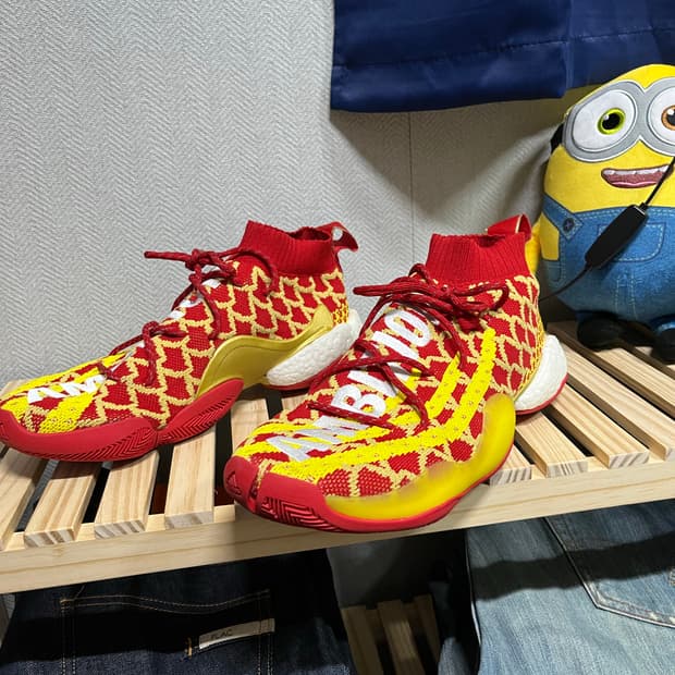 아디다스 x 퍼렐 윌리엄스 차이니즈뉴이어 운동화 275