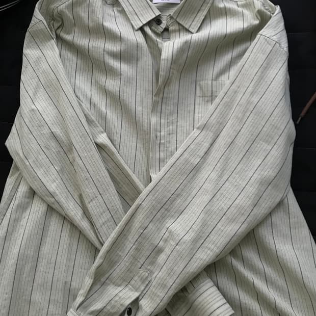 스트라이프 그린 셔츠