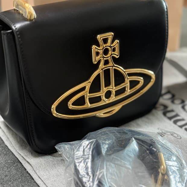 (100%정품)비비안 웨스트우드 린다 크로스백