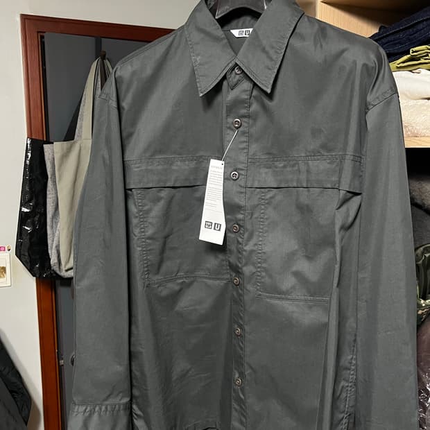 유니클로 U 유틸리티오버사이즈셔츠 다크그레이 M 25fw