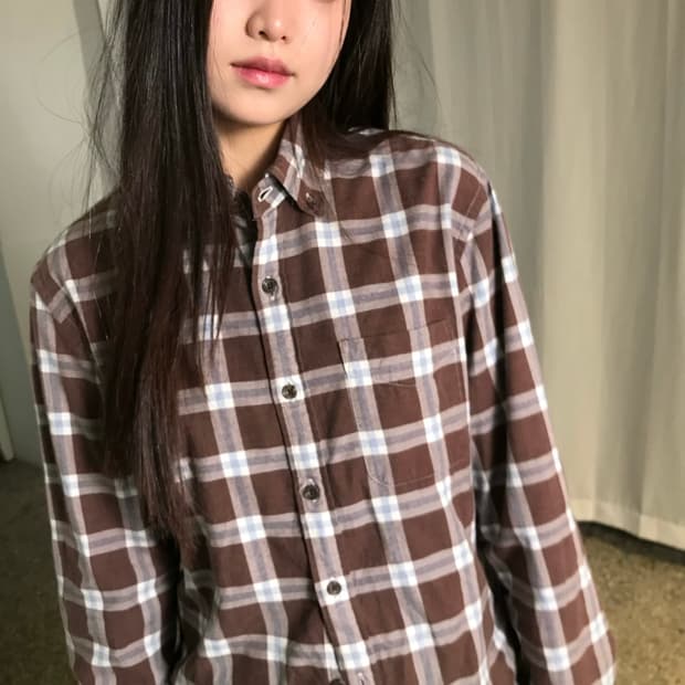 브라운 체크 셔츠 