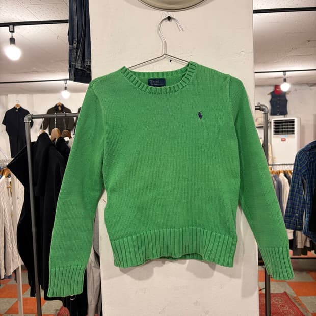 폴로 니트 