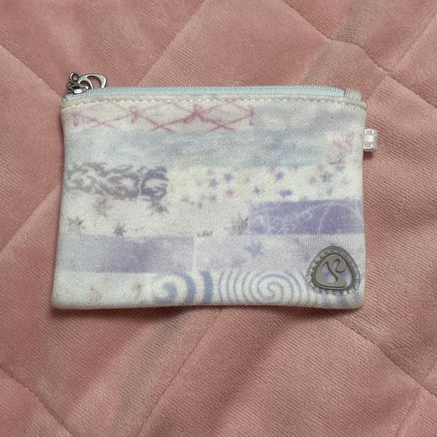 코이세이오 동전지갑