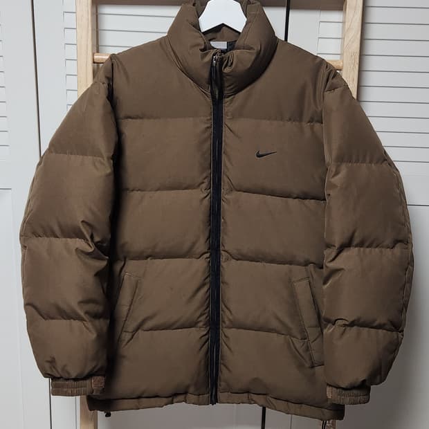 나이키 뉴챔프 브라운 푸퍼 패딩 자켓