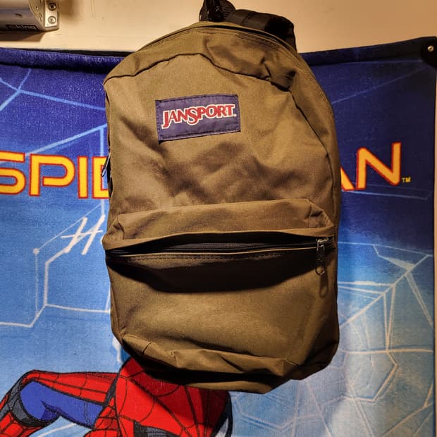 잔스포츠 올리브 백팩 