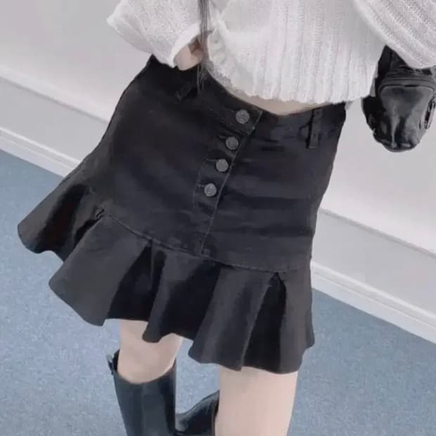 아쿠비클럽 버튼 프릴 데님 스커트
