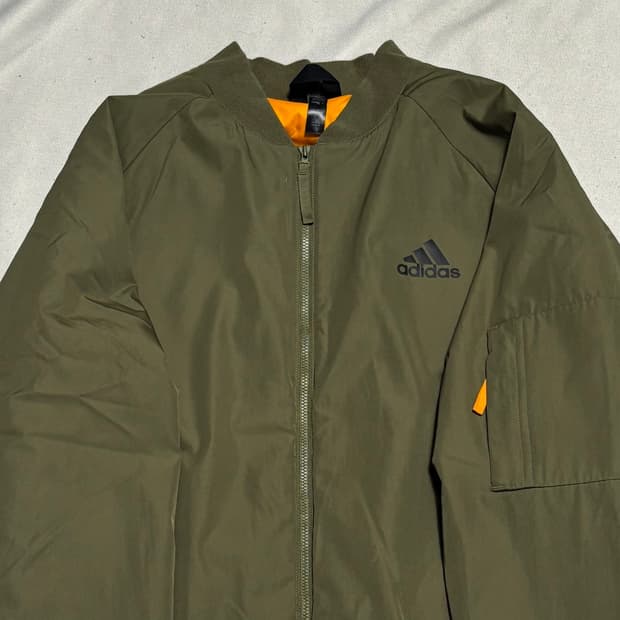 XL 아디다스 카키 점퍼