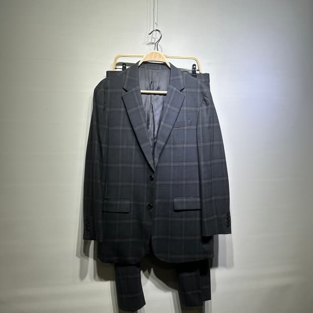 솔리드 옴므 정장 셋업 판매합니다 