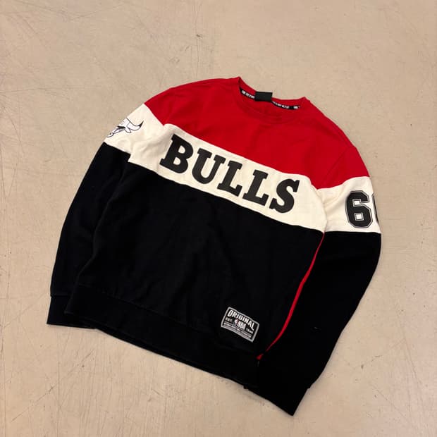 NBA 시카고 불스 배색 빅로고 맨투맨