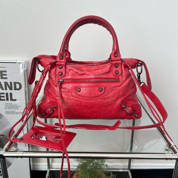 발렌시아가 모터백