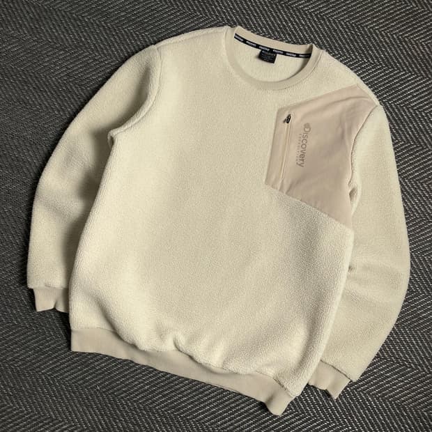 디스커버리 포켓 디테일 플리스 맨투맨 아이보리 y 4796