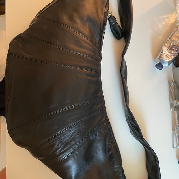 르메르 크로와상 라지 블랙