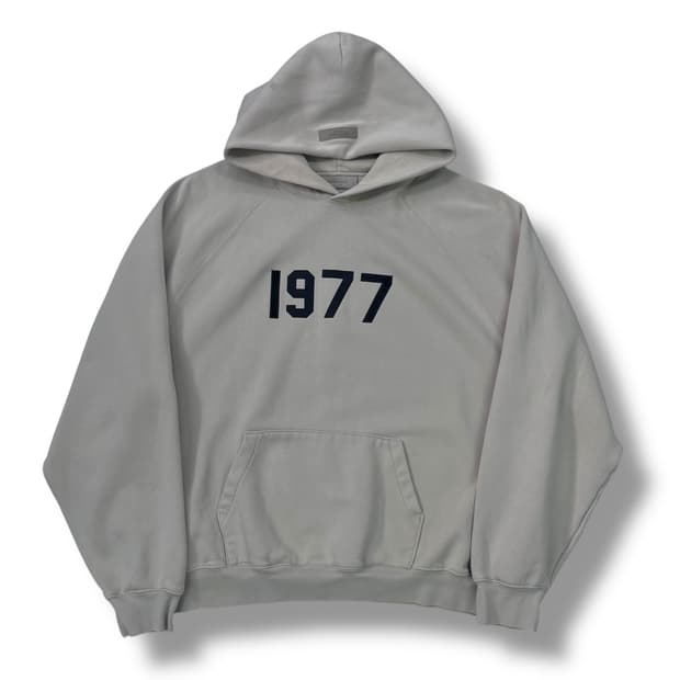 105 피오갓 에센셜 1977 후드티