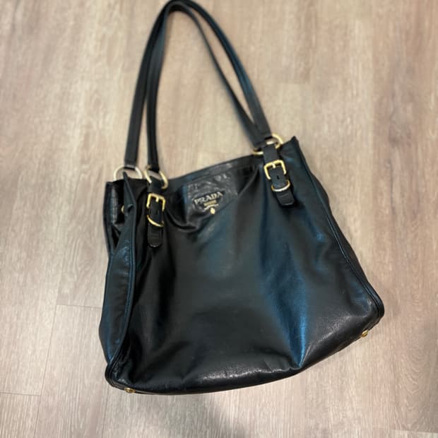 프라다 숄더백