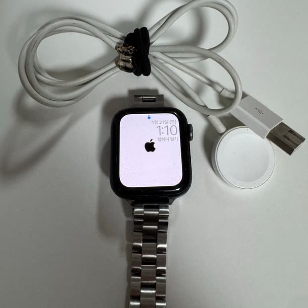애플워치6 40mm GPS 알루미늄 배터리효율 84 충전케이블 포함