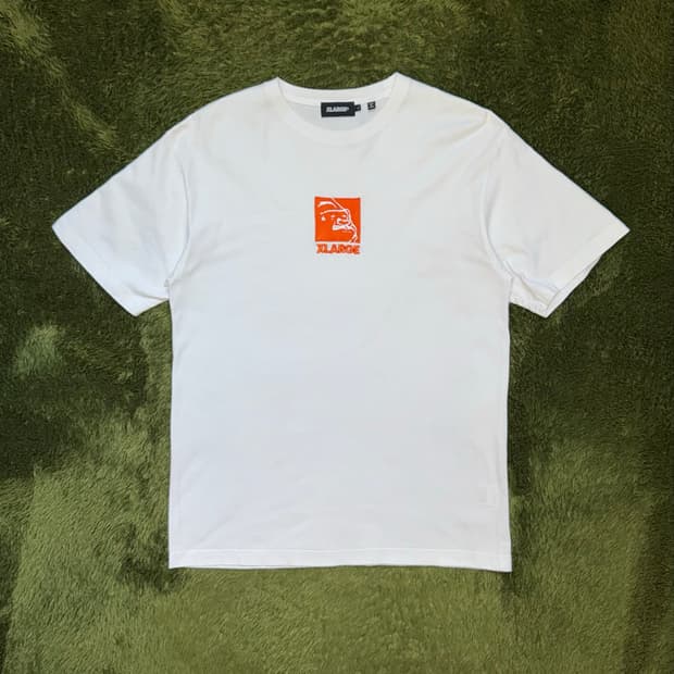 [L] Xlarge 엑스라지 엠브로이더리 로고 티셔츠 화이트