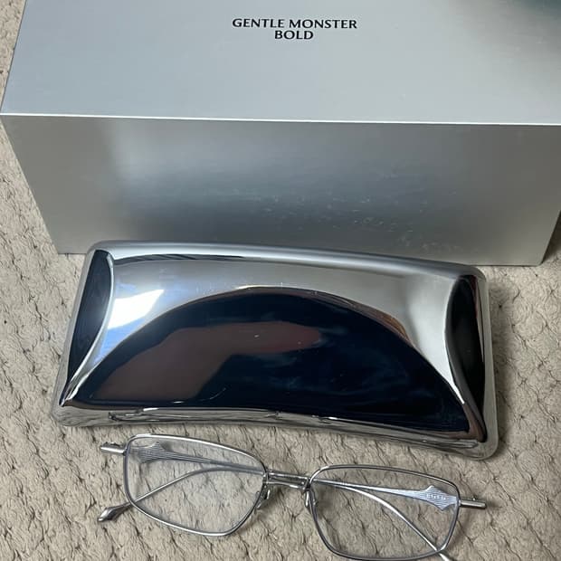 젠틀몬스터 사가 02