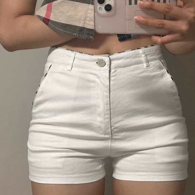 버버리 숏팬츠