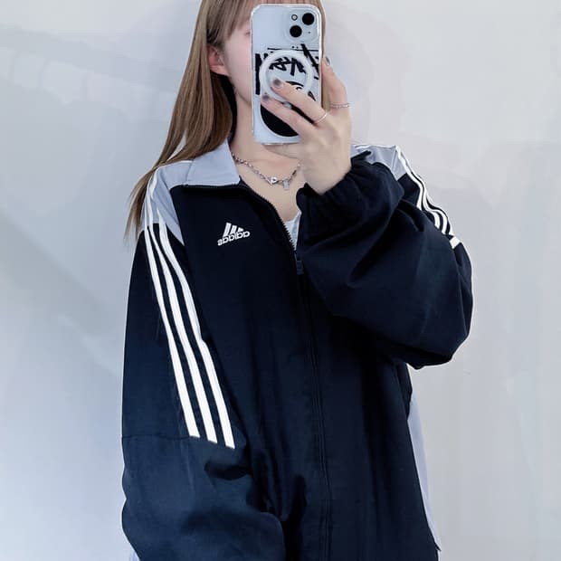 아디다스 00‘s 삼선 바람막이