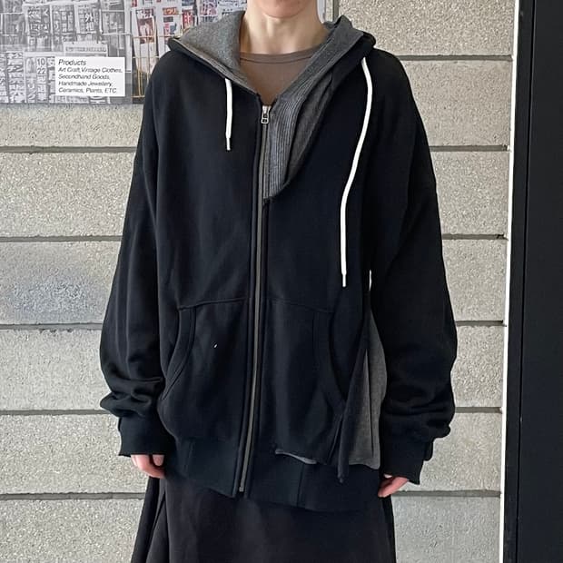 파세타즘 컷아웃 레이어드 후드집업