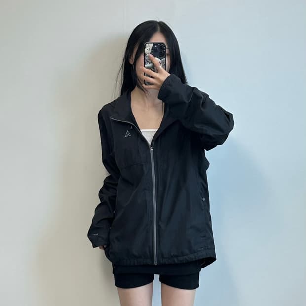 나이키 ACG 블랙 바람막이 자켓