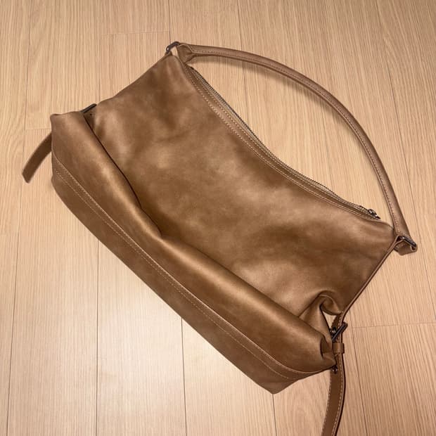 1회착용) 스탠드오일 머쉬백 카멜