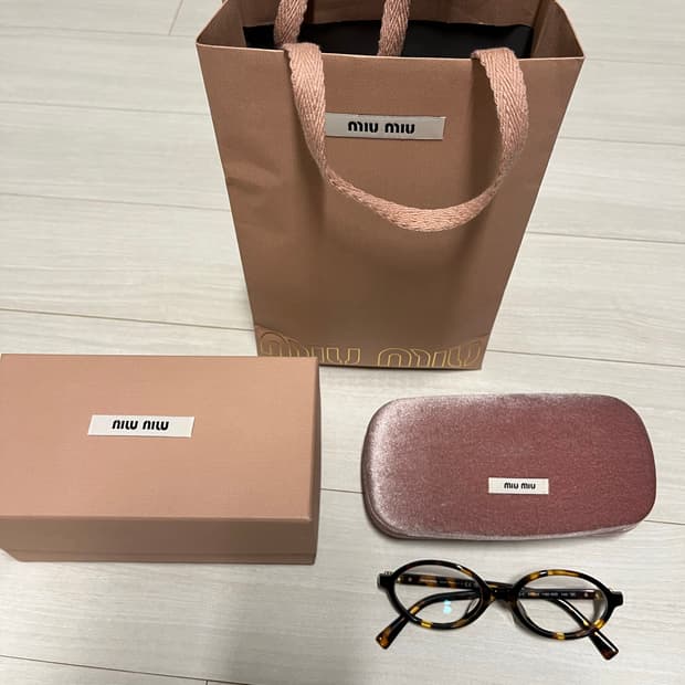 미우미우 리가드 호피 안경 뿔테