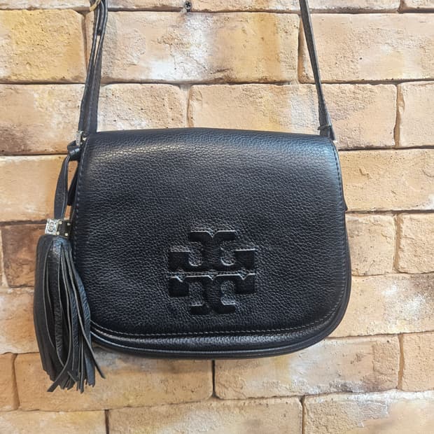 토리버치 블랙 가죽 크로스백