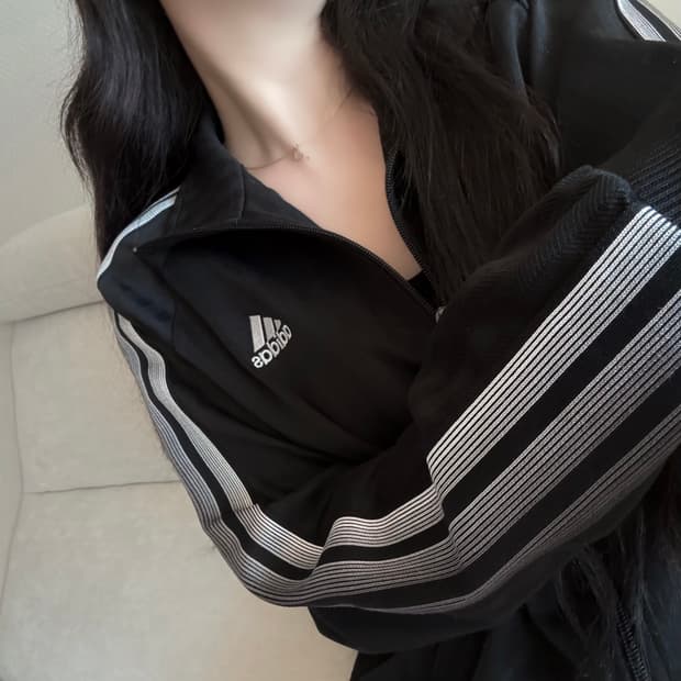 아디다스 그라데이션 삼선 블랙 져지 