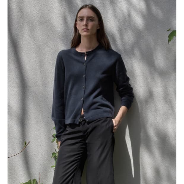 [018] short knit cardigan 