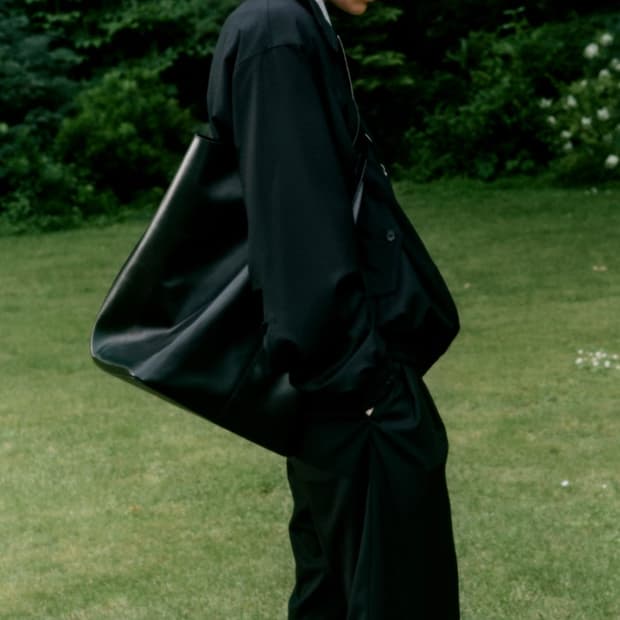 오라리 25ss 레더 빅 숄더 백 aeta